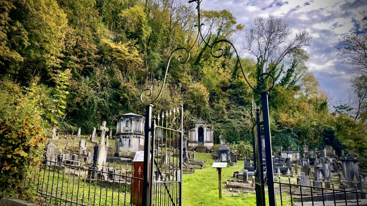 Vieux cimetière de Vaux sous Chèvremont